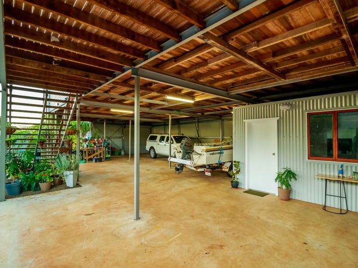 Fully Renovated House close to 19