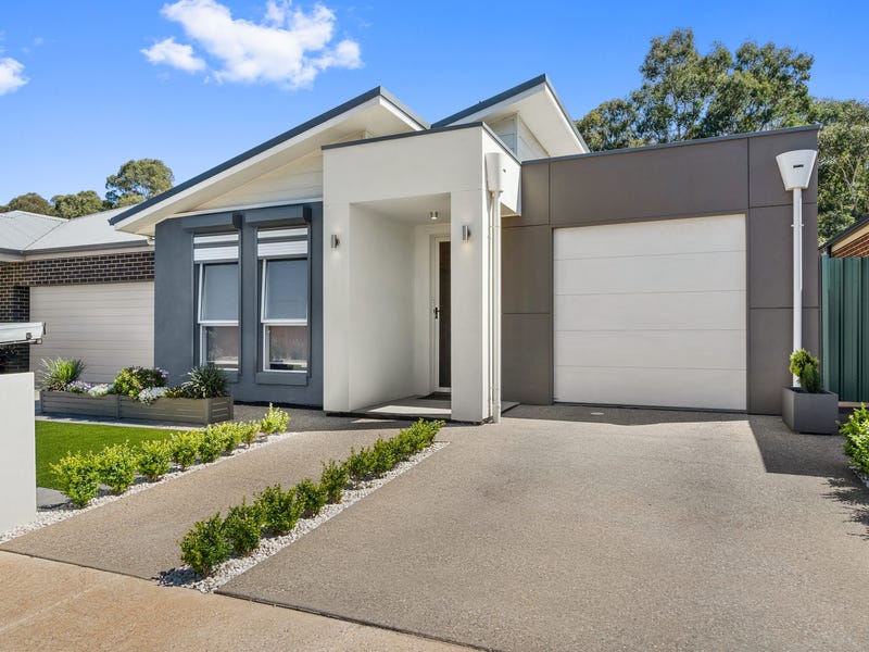 Quality Features Low Maintenance Home!