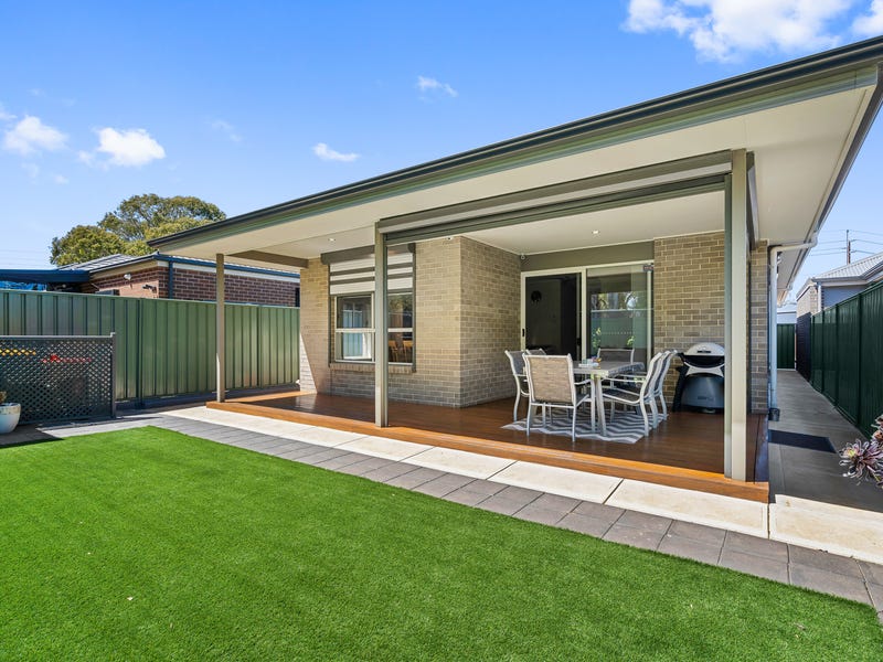 Quality Features Low Maintenance Home! 3