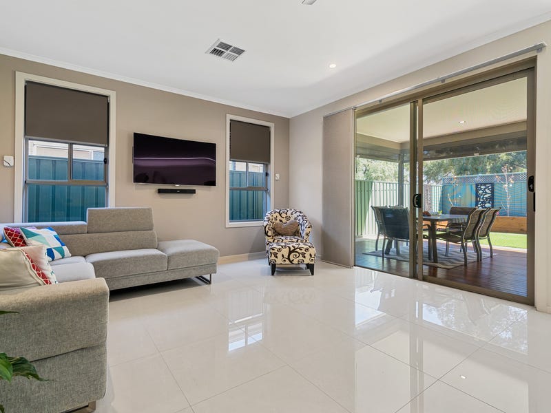 Quality Features Low Maintenance Home! 8