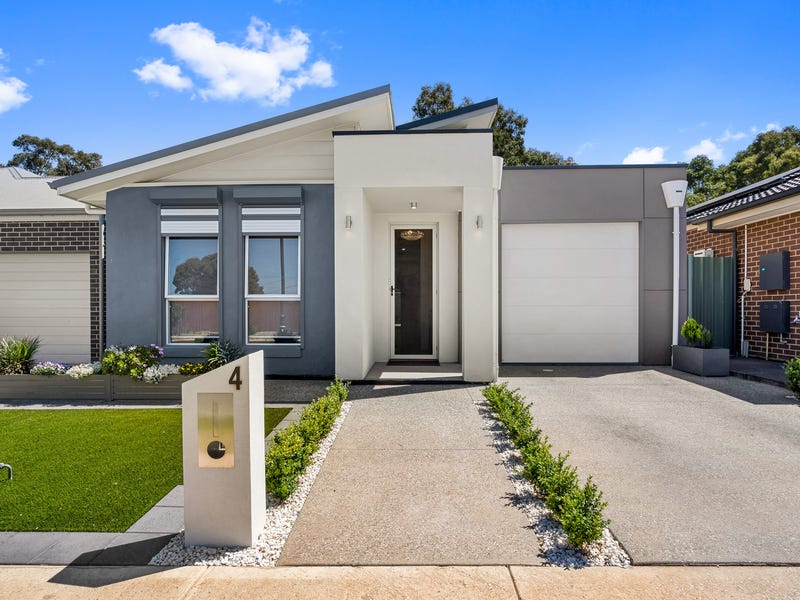 Quality Features Low Maintenance Home! 9