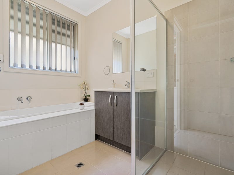 Quality Features Low Maintenance Home! 16
