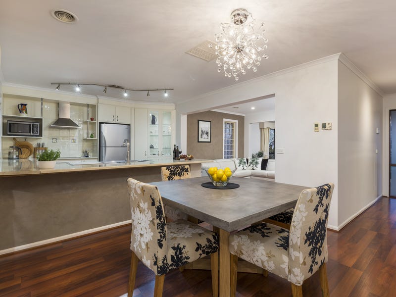 Elegant Family Home in highly 3