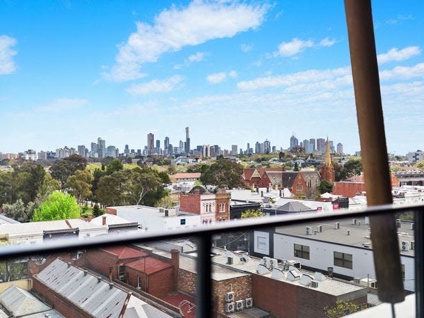 Sensational views in a premium location!