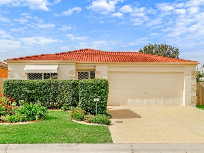 Spacious Four Bedroom Family Home with new kitchen and bathrooms