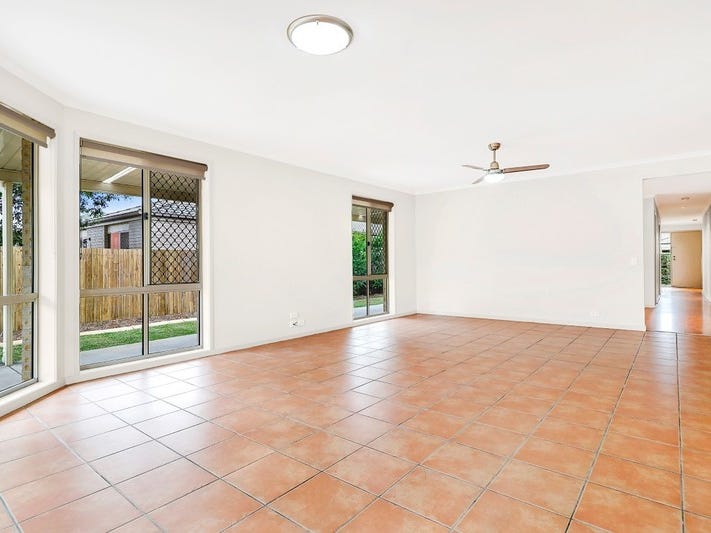 Spacious Four Bedroom Family Home 4
