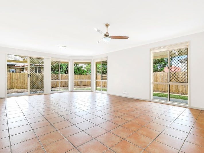 Spacious Four Bedroom Family Home 5