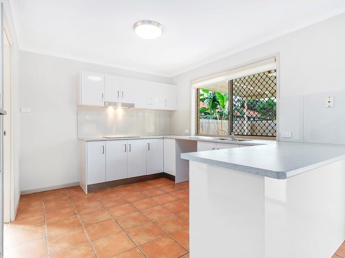 Spacious Four Bedroom Family Home 6