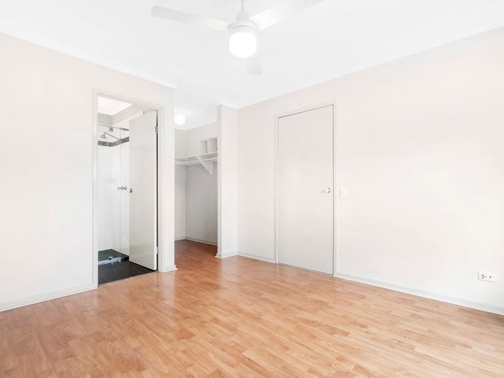 Spacious Four Bedroom Family Home 12
