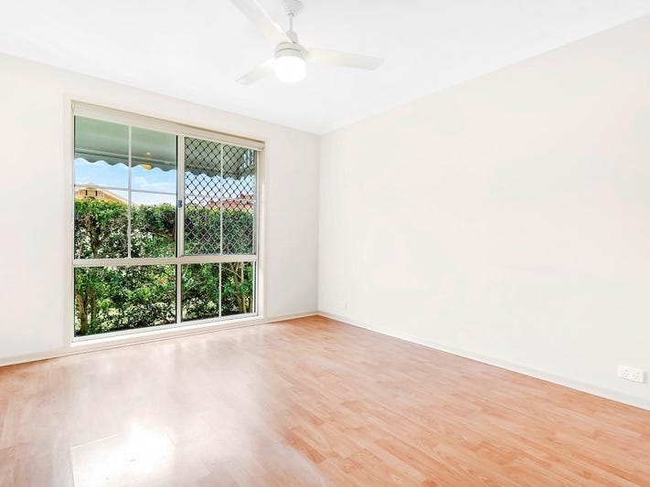 Spacious Four Bedroom Family Home 13