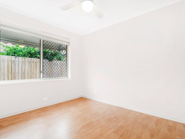 Spacious Four Bedroom Family Home 15
