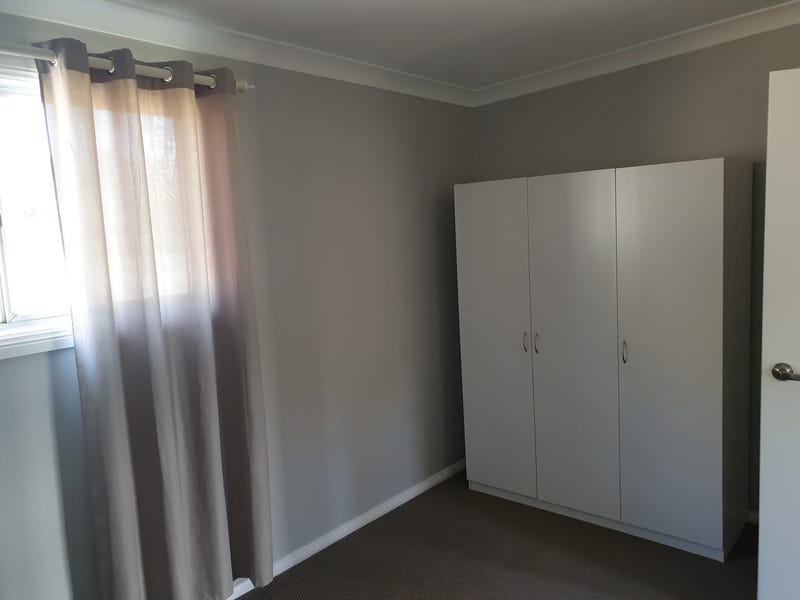 Renovated home, close to Hospital 11