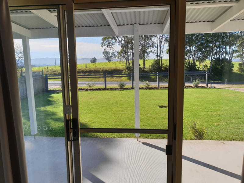 Renovated home, close to Hospital 12