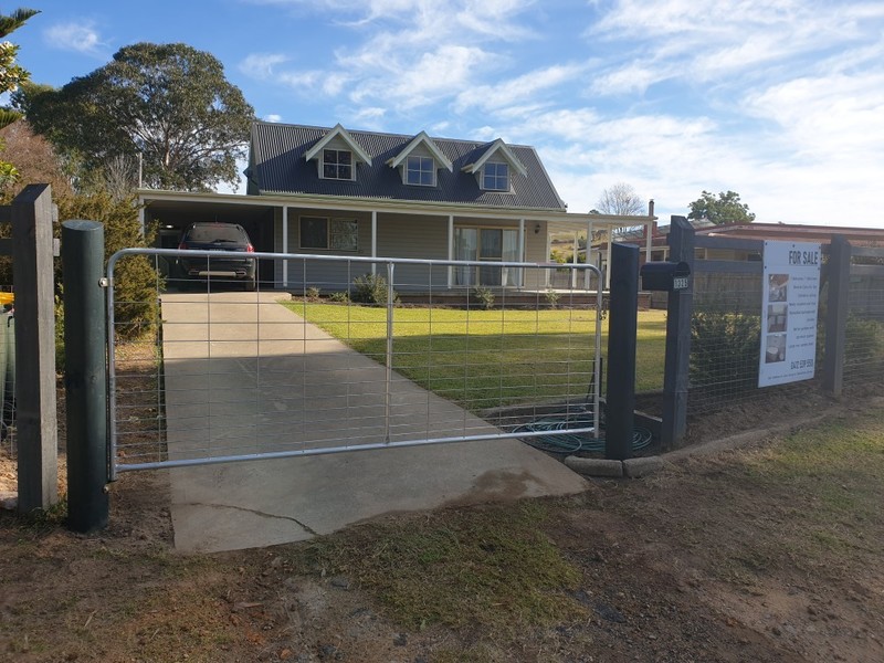 Renovated home, close to Hospital 20