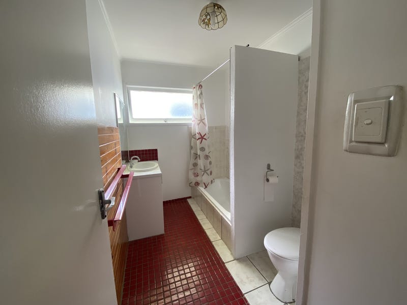 Dual Living Home 12