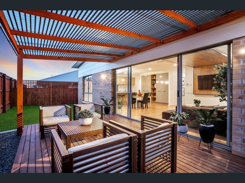 Near New Home In Desired 6