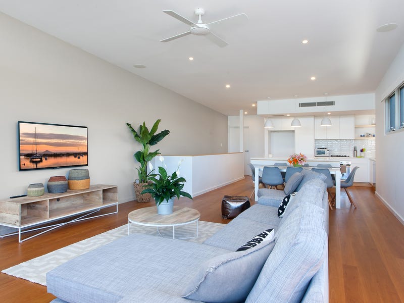 ABSOLUTE BEACHFRONT THE COVES HOUSE 3