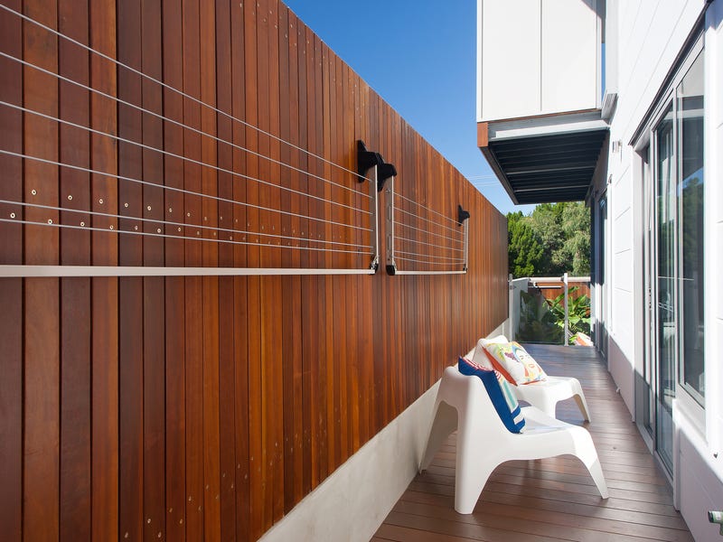 ABSOLUTE BEACHFRONT THE COVES HOUSE 12