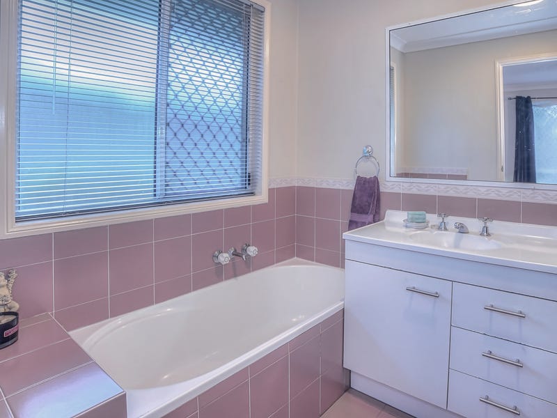 Neat Home with Motivated Sellers! 9