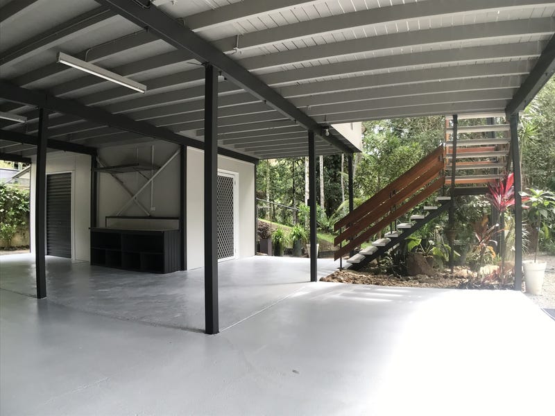 4 Bedroom House + 2 6