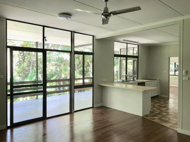 4 Bedroom House + 2 16