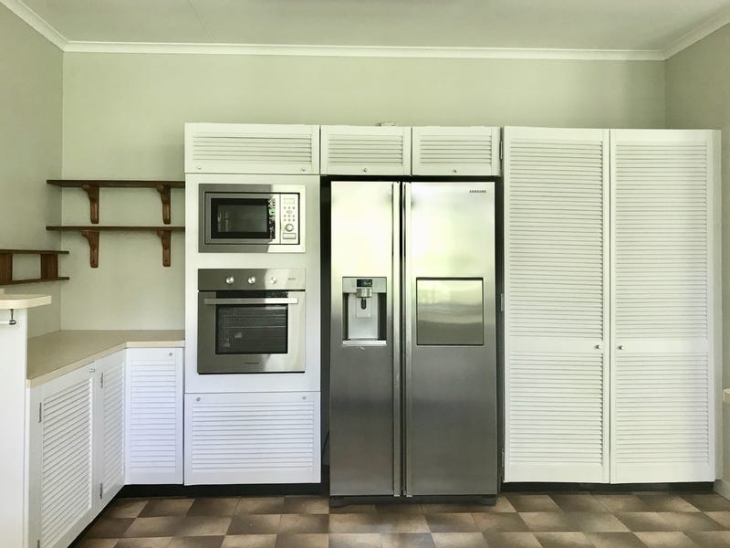 4 Bedroom House + 2 17