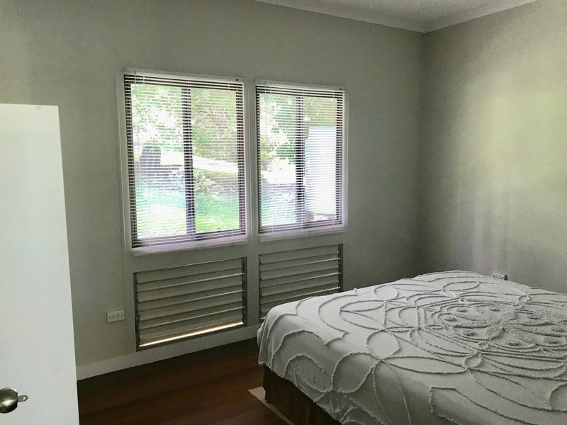 4 Bedroom House + 2 21