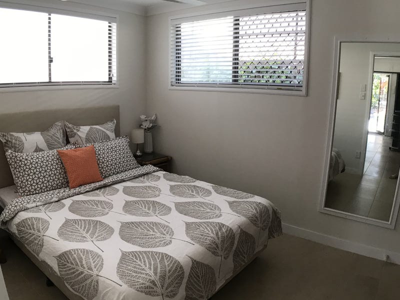 4 Bedroom House + 2 29