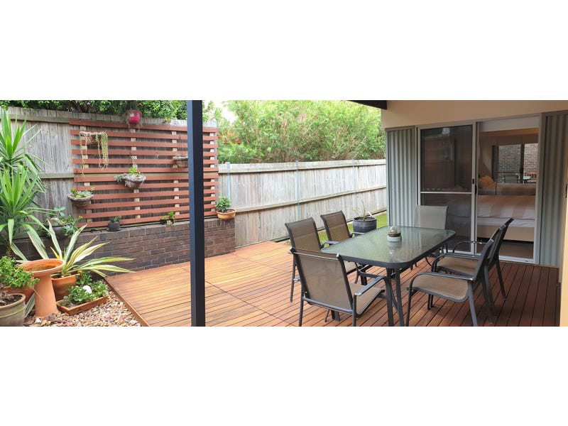 Resort style living just 80m 4