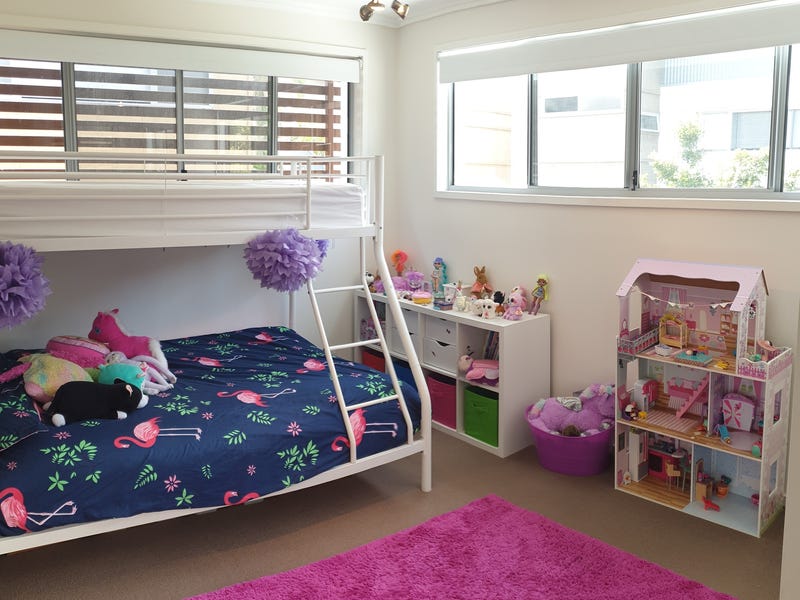 Resort style living just 80m 7