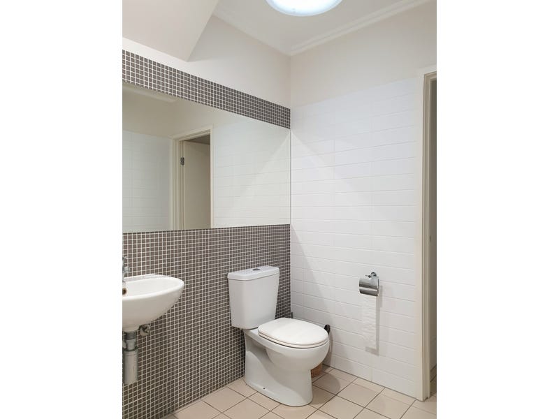 Resort style living just 80m 11