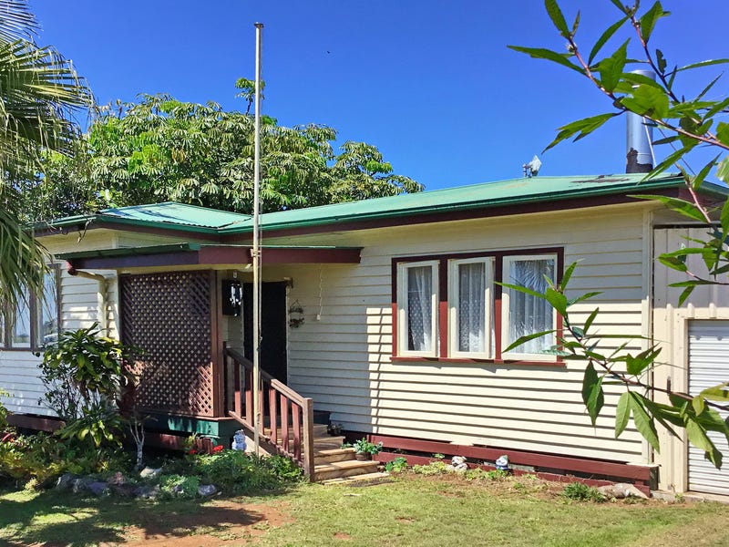 CHARACTERFUL AND CHARMING COTTAGE!
