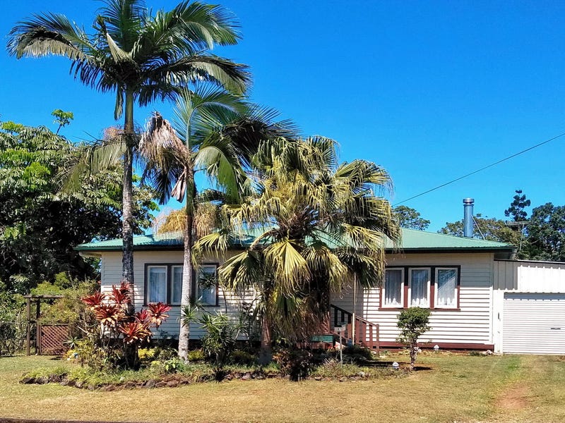 CHARACTERFUL AND CHARMING COTTAGE! 2