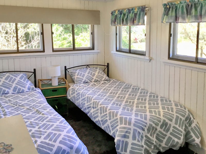 CHARACTERFUL AND CHARMING COTTAGE! 17