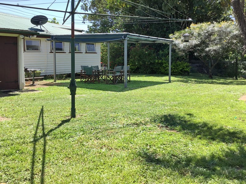 CHARACTERFUL AND CHARMING COTTAGE! 22