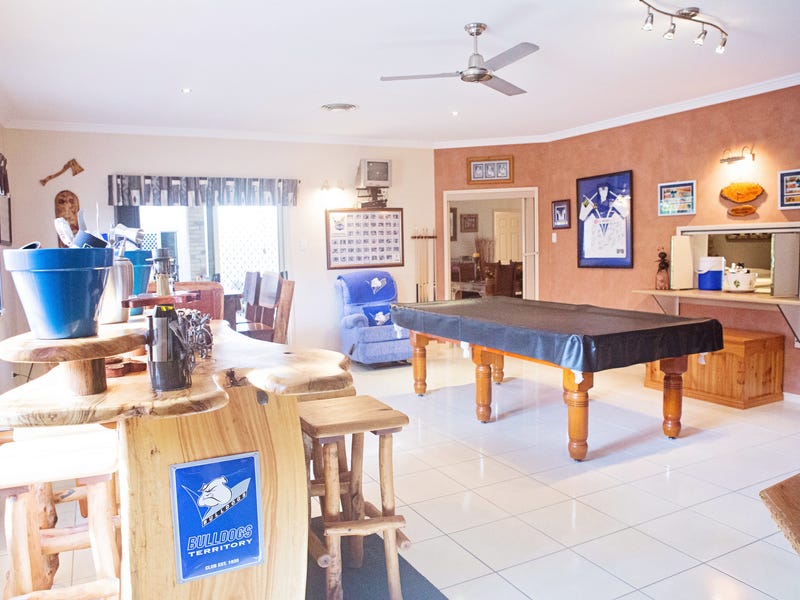 Stylish Family Home 11