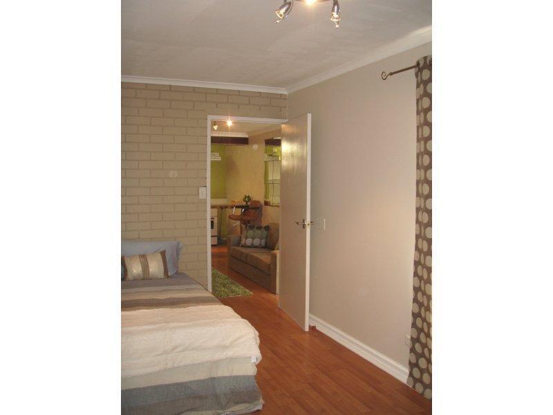 GREAT VALUE & PRIME LOCATION 4