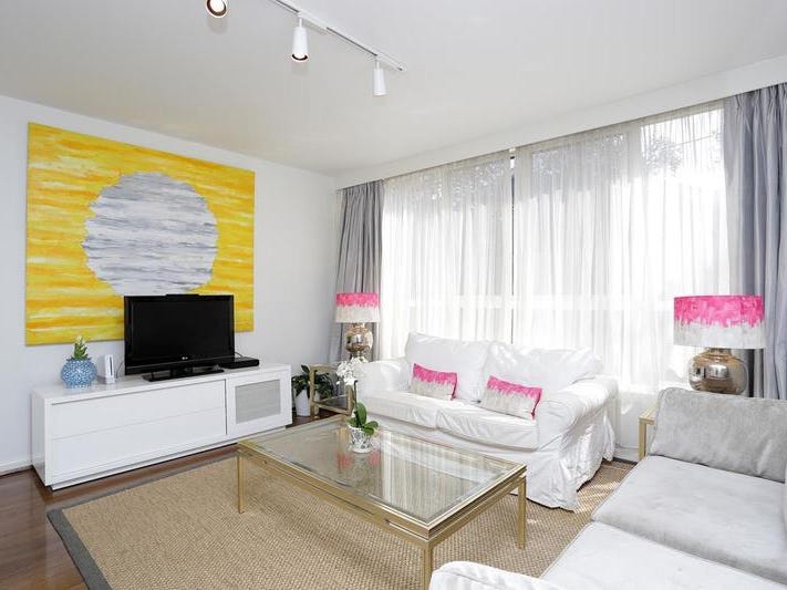 Armadale’s Prestige Position, Close to Transport, shops, schools