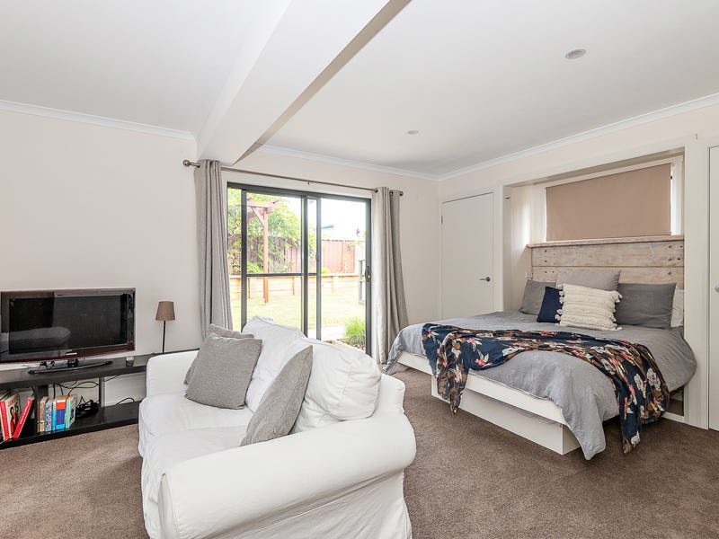 Coastal Retreat Minutes from the 7