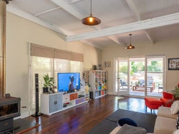 Beautiful character family home 9