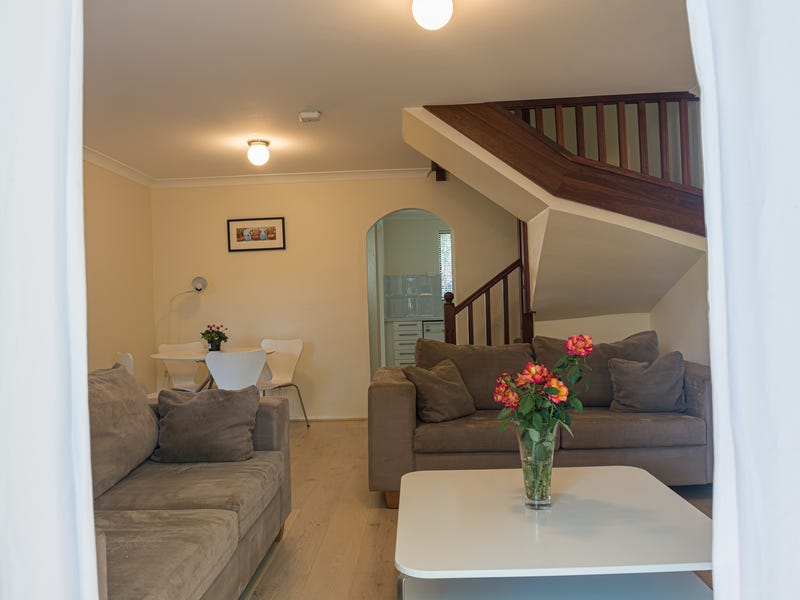 BeautifulTownhouse 8
