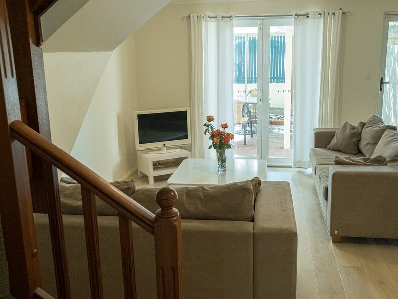 BeautifulTownhouse 22