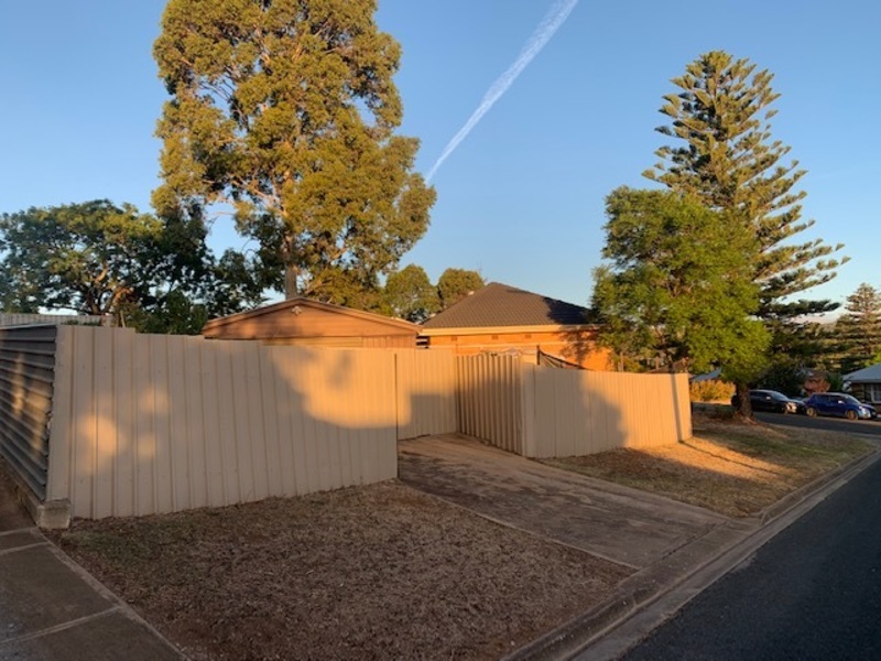 Elevated Corner Block on Scenic 14