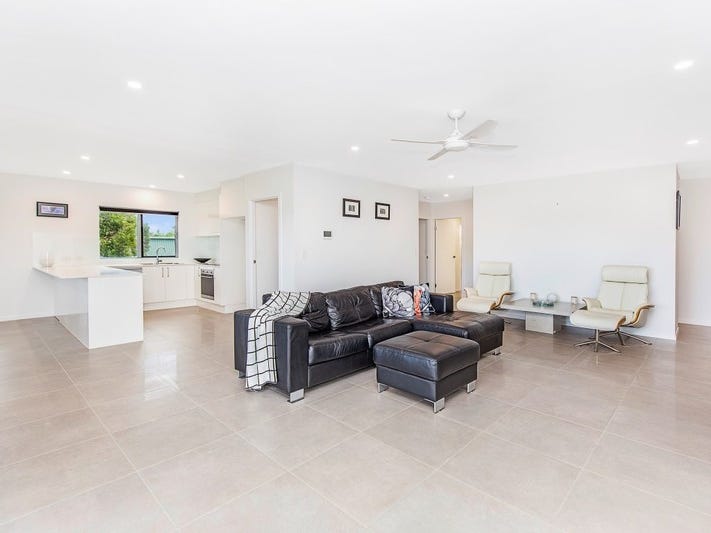 Coastal living in spacious apartment 4