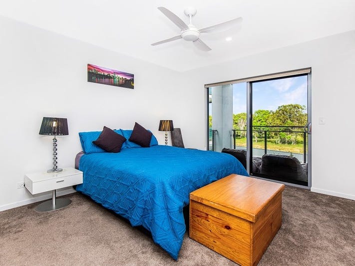 Coastal living in spacious apartment 10