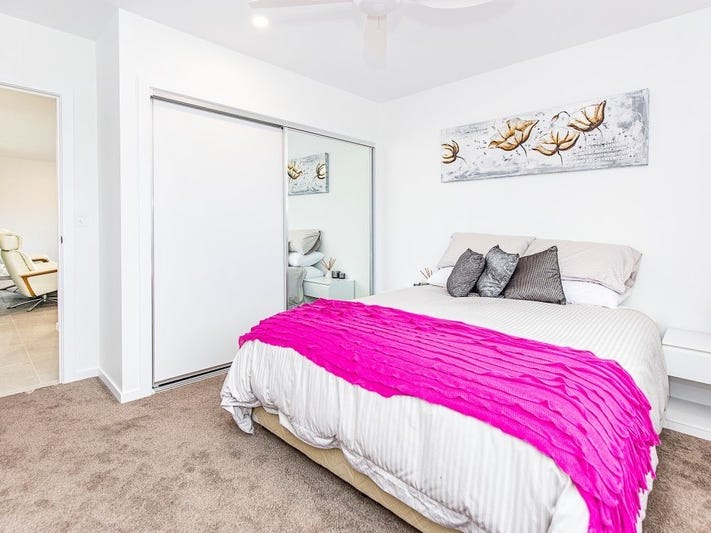 Coastal living in spacious apartment 14