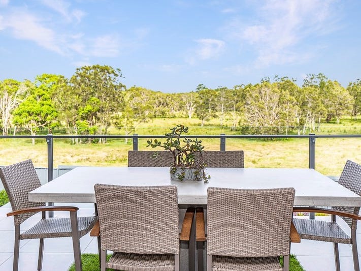 Coastal living in spacious apartment 18