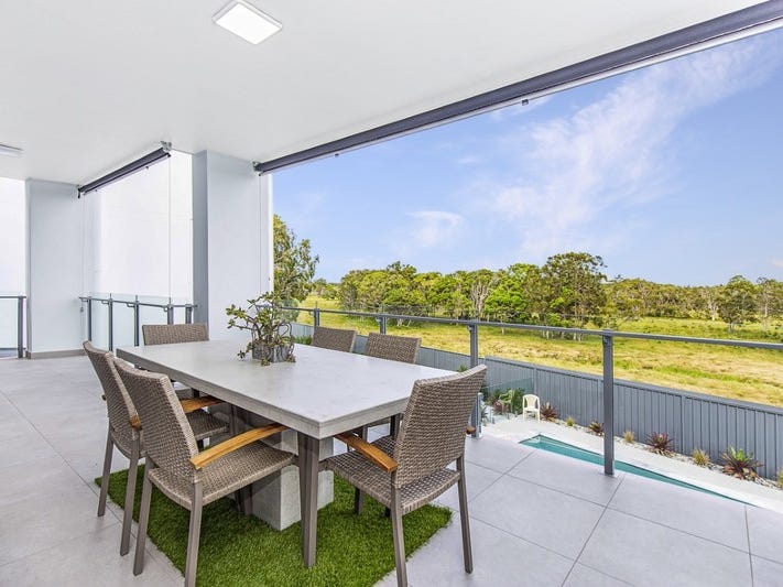 Coastal living in spacious apartment 20
