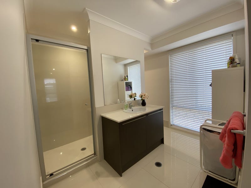 Modern home in sought after 10