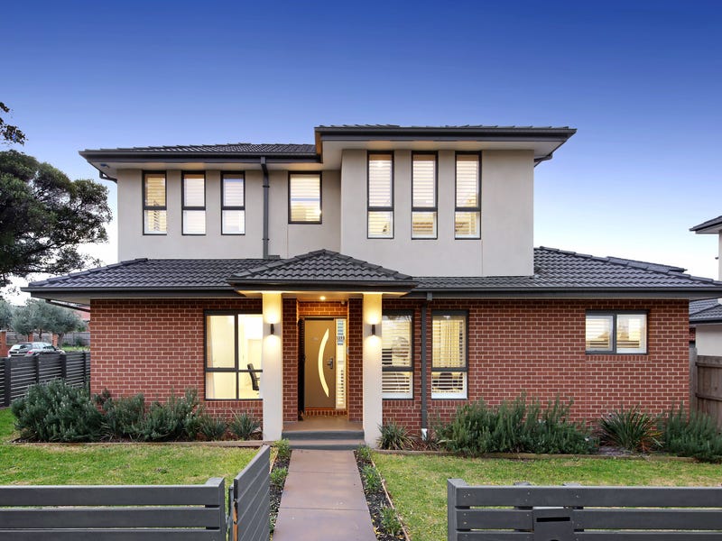 Luxury living in ideal position